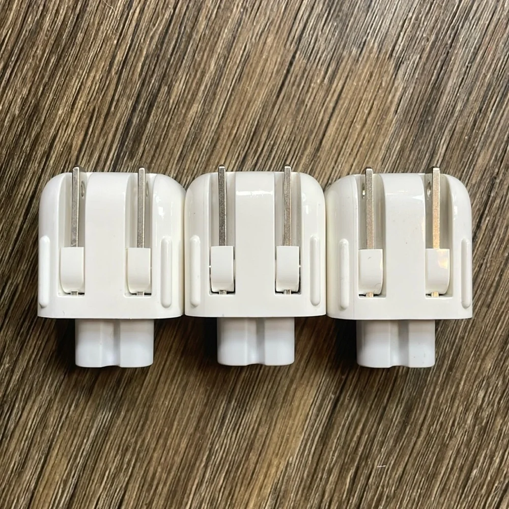 Apple AC Plug Wall Adapter Duckhead 2.5A 125V - 607-8083 JET Nihon Well Shin